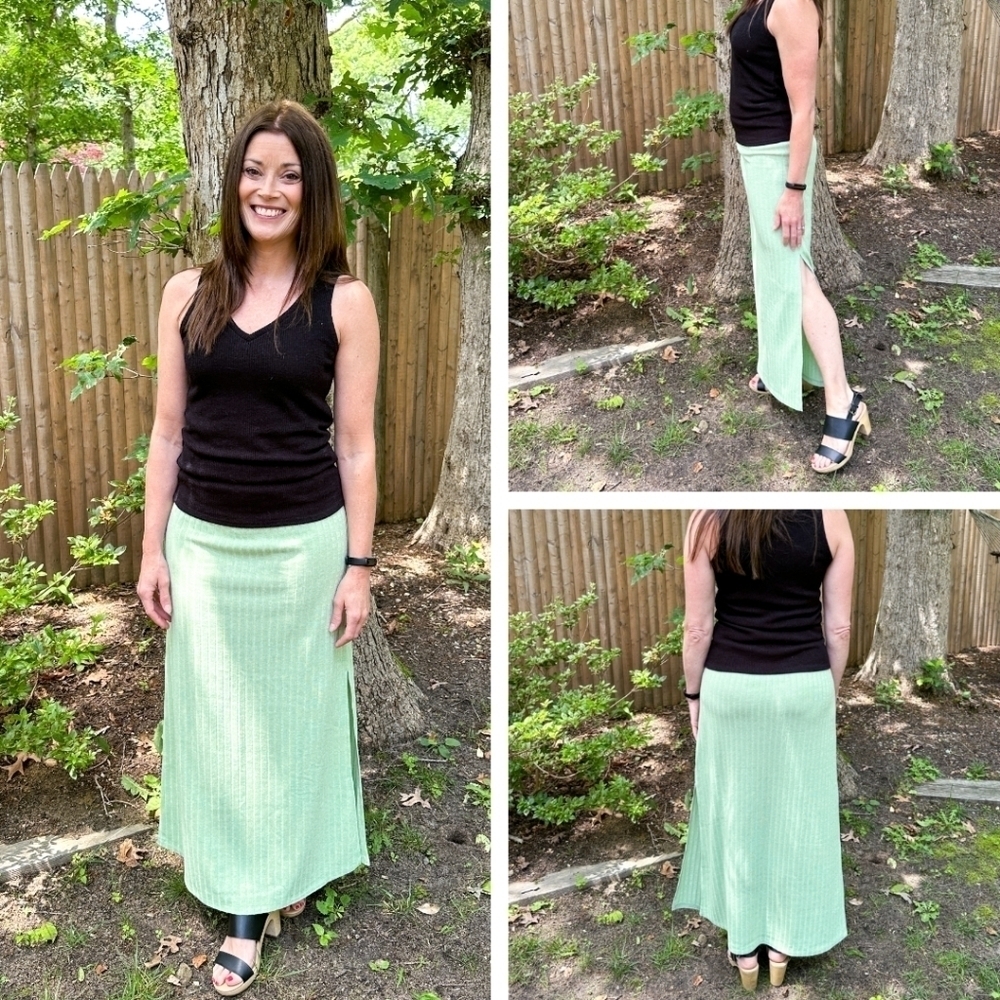 LuLaRoe Kayla Ribbed Single Slit Maxi - Picture 2 of 5